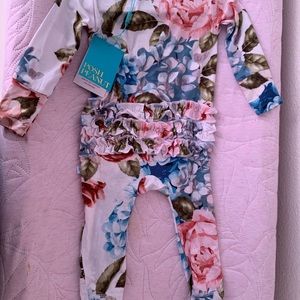 Posh peanut hydrangea footie